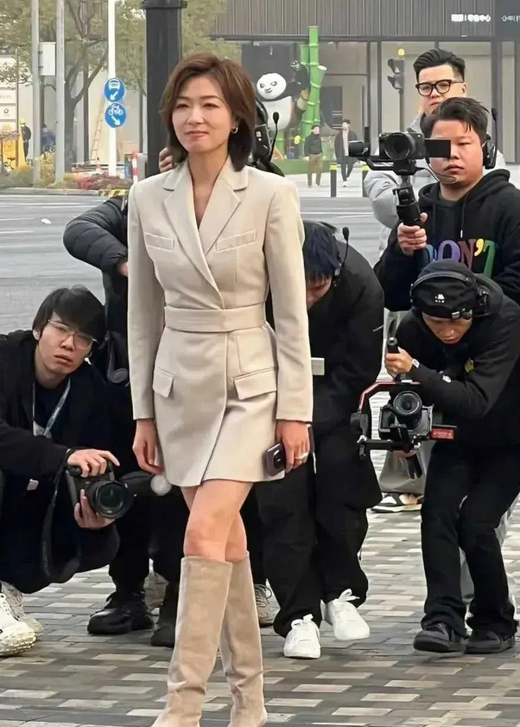 电视上看巨漂亮，现场有点失望！