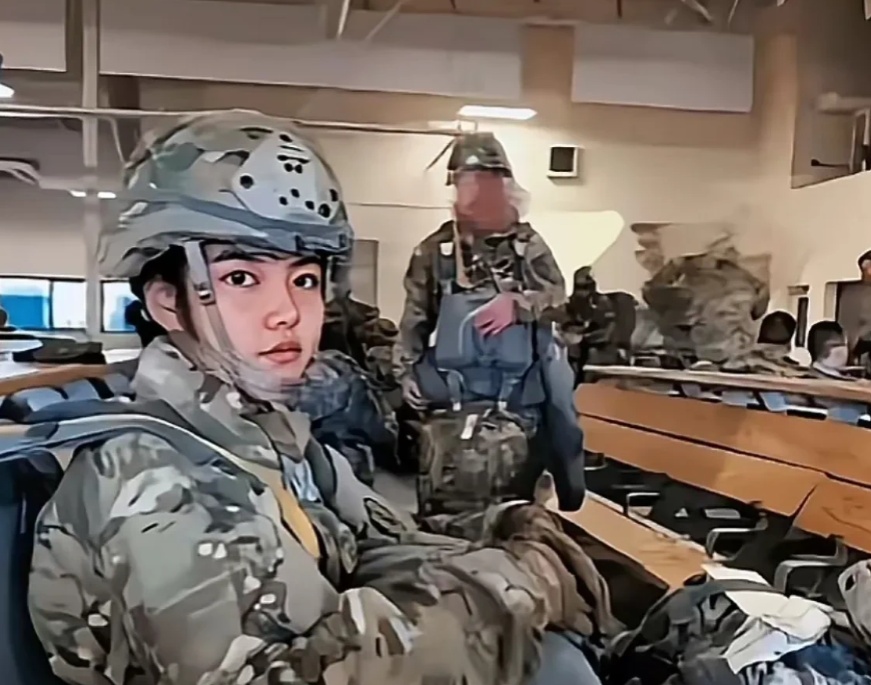 战场上遇到华裔士兵怎么办？不要犹豫、迅速子弹上膛、瞄准、射击，不要手下留情他们不