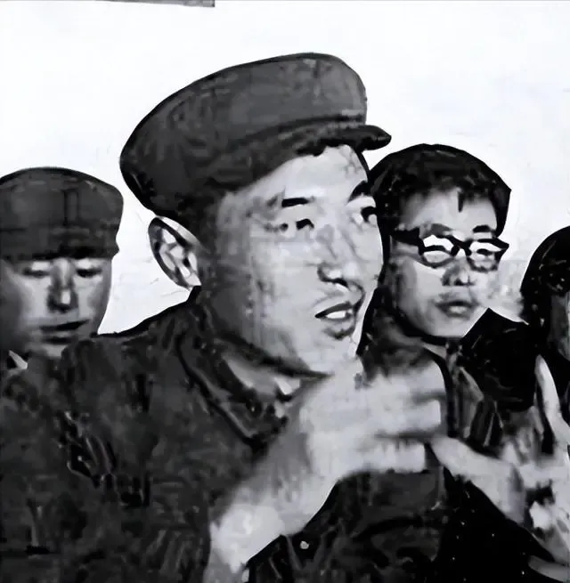 张铁生优秀吗？张铁生交白卷出了名，还上了铁岭农学院………有人说，张铁生不优秀，语