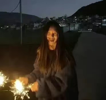 叫男朋友给我拍个美照，请问这样的男朋友还能要吗？