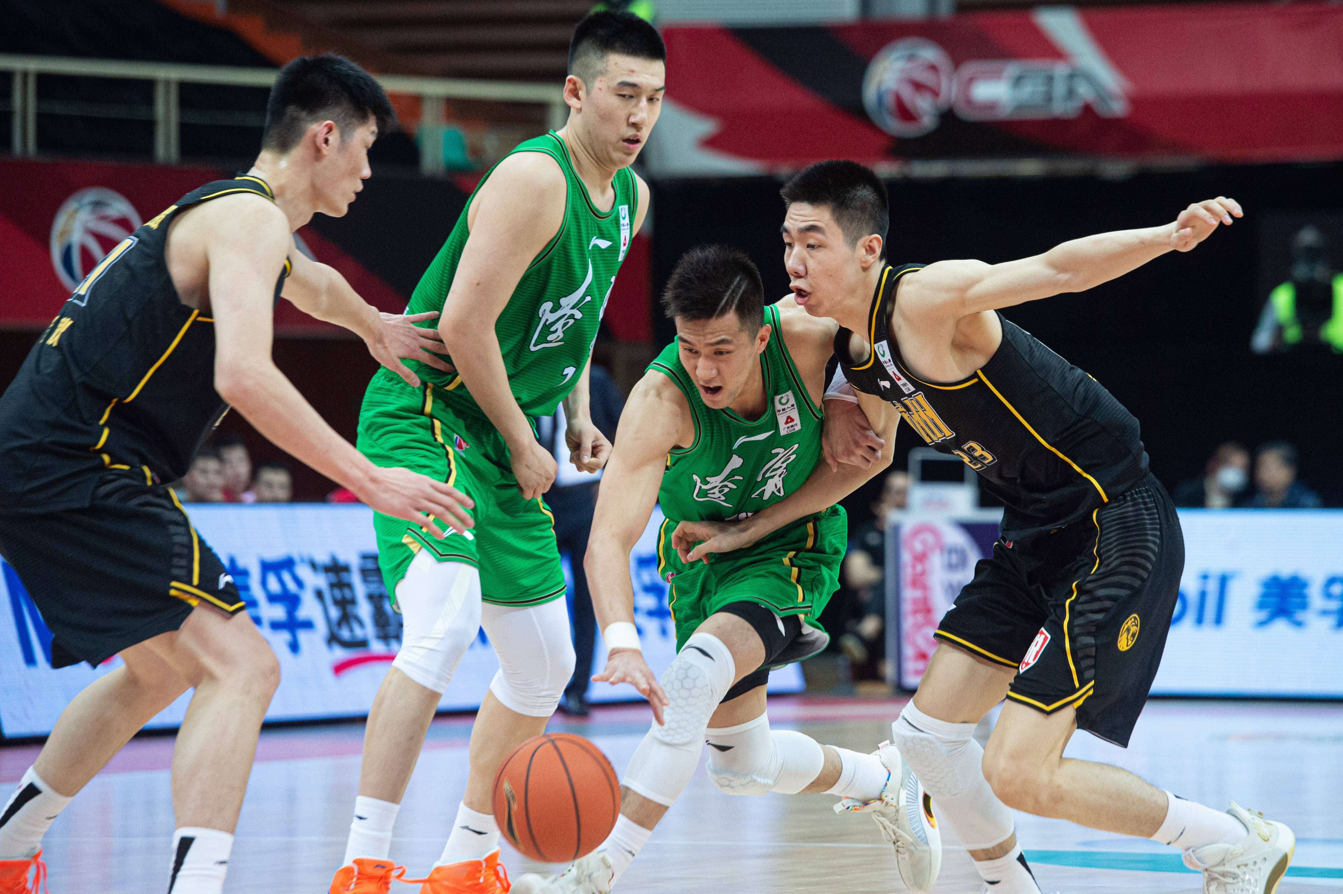 今晚CBA焦点战，广东VS被控，广厦VS辽宁；
1、广东客场挑战北控，五连胜对上