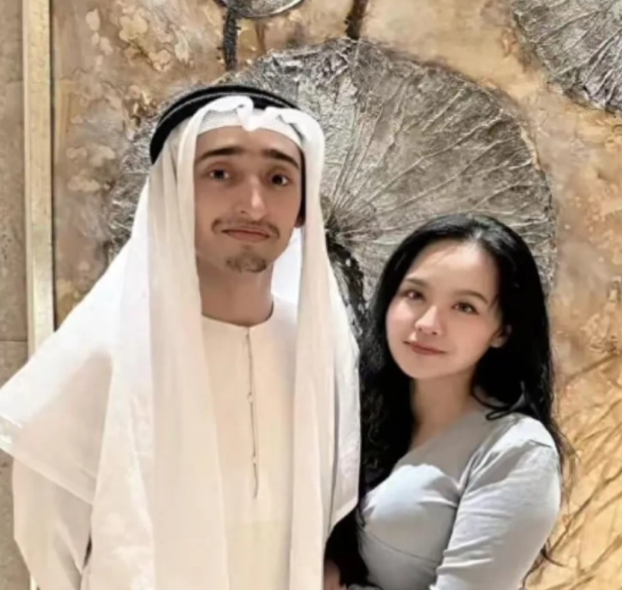 有一个超级富有的迪拜富二代，身家上亿，竟然和湖南娄底的一位单亲母亲成了夫妻。这富