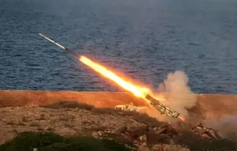 突如其来，哈马斯发射导弹对以色列核电站展开轰炸
这次攻击中，哈马斯使用了钻地弹头