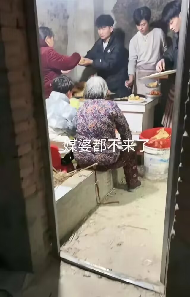 安徽4个兄弟都是光棍，媒婆也不愿意登门，妈妈急了：白长这么帅
你如果有女儿愿意嫁