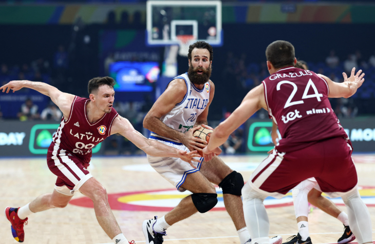 5-8名排位赛，拉脱维亚以87-82击败意大利，三点必须要说！

1.格拉祖利斯