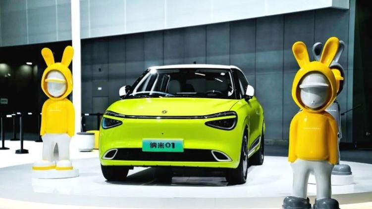 纳米01，国民车也能让你拥有精致的浪漫生活