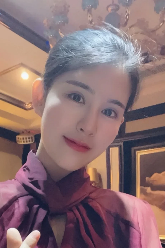 缅北诈骗“女魔头”之首魏榕，向果敢同盟军发出投降条件:

1.同盟军需对她、她的