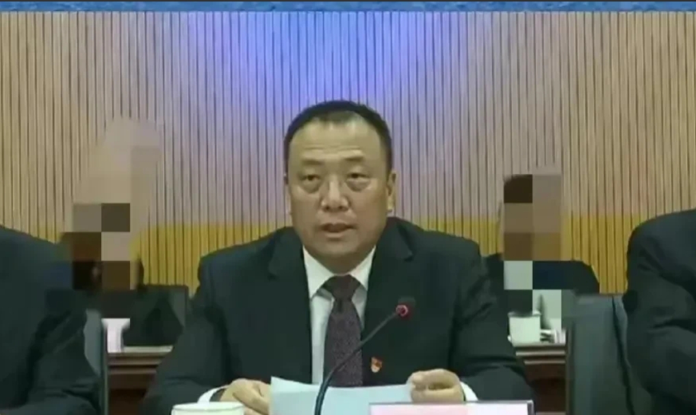 迁西现任法院院长这次真的处在一个十字路口，他面对的局面挺棘手的：公安已经刑拘，检