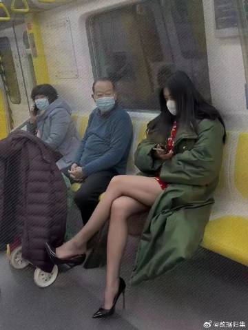 大爷看到这件军大衣，开始怀旧了