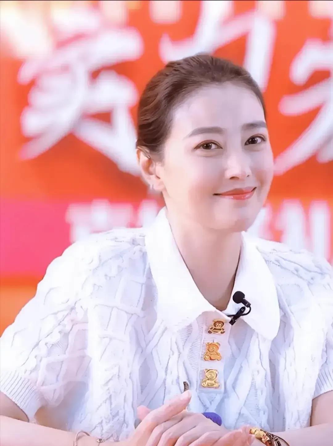 
周海媚无儿无女，过亿家产谁来继承？

可能由以下几方面继承：

1、周海媚的母