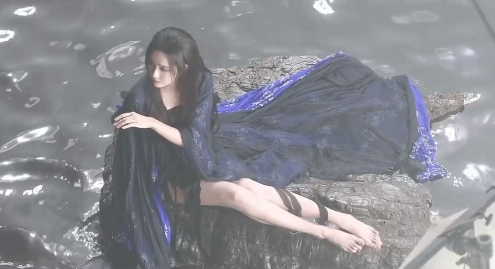 陈都灵白泽神女

以前的神女清纯

现在的神女性感