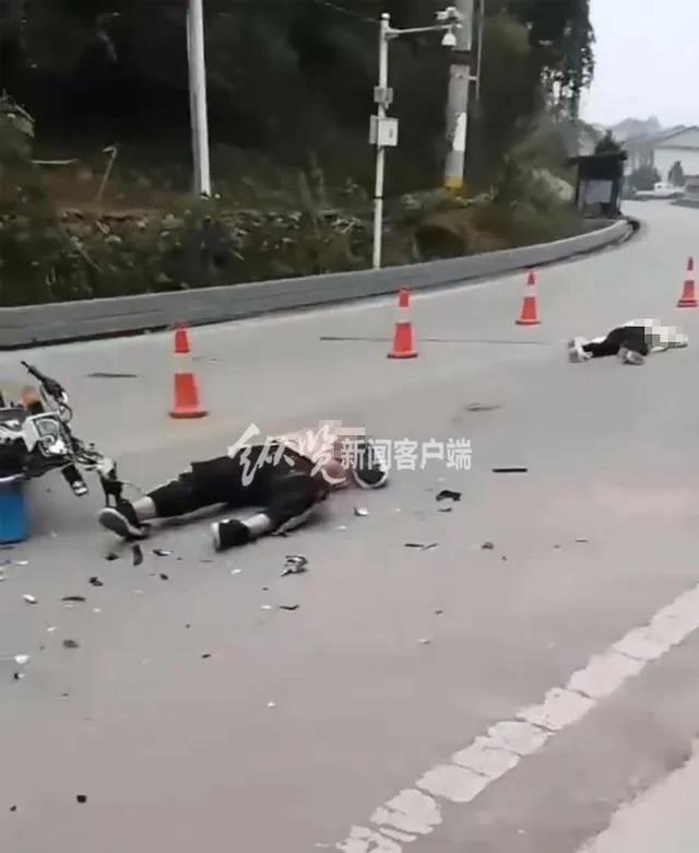 网传交警追赶摩托车致2死？官方回应，事故发生后，桑植县迅速成立事故联合工作组，开