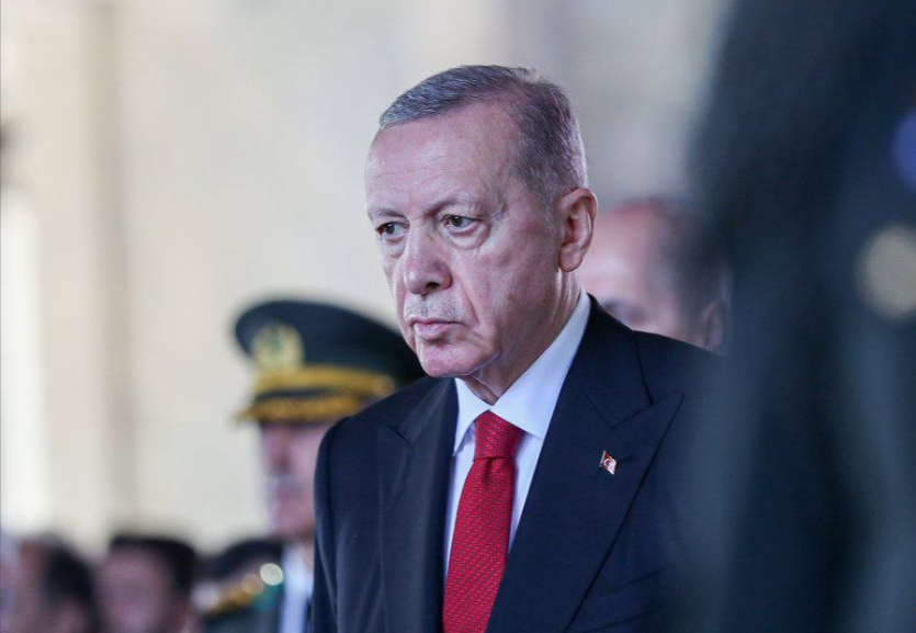 埃尔多安拒绝与以色列总理内塔尼亚胡进一步沟通

“我们再也不与内塔尼亚胡交谈了。