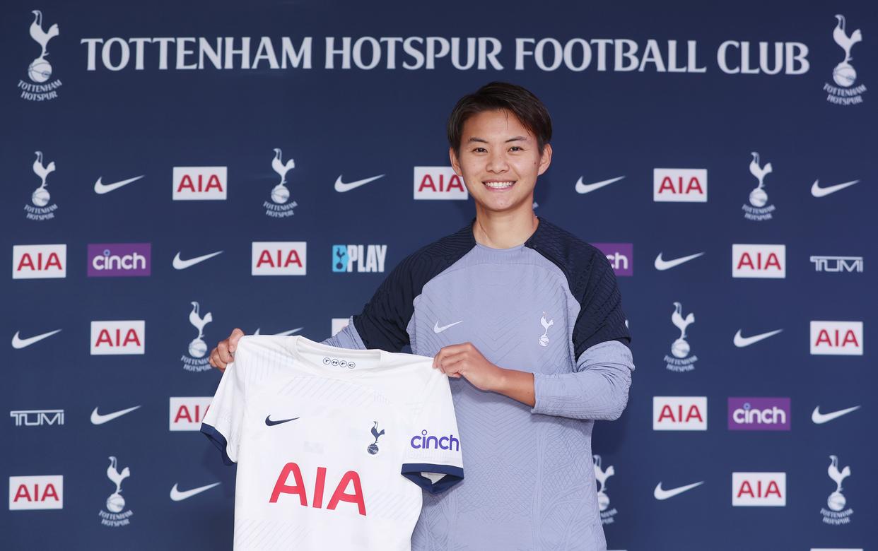 王霜加盟热刺，女足一姐来到英超
中国女足国脚王霜官宣加盟英超热刺，合同到2026