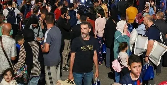 目前中国有多少人在国外？终于统计出来了，数字让人难以置信！
截止到2023年底，