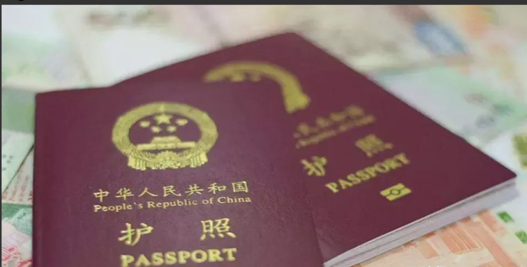一个非常沉重的话题，今年移民到美国的国人达到94万，他们带给美国的钱就达到15万