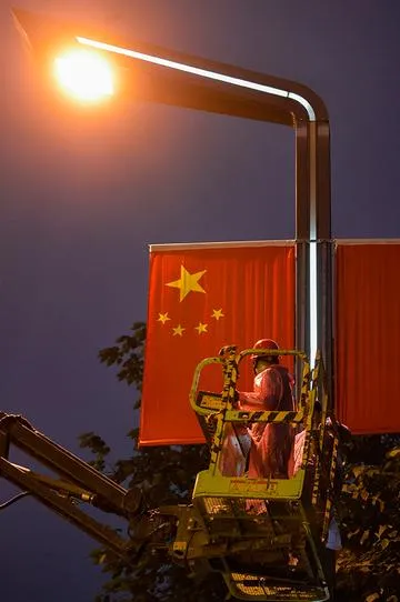 如今，人们对国家政府的不满之声越来越高，各种负面情绪需要宣泄，愤怒需要释放，对社