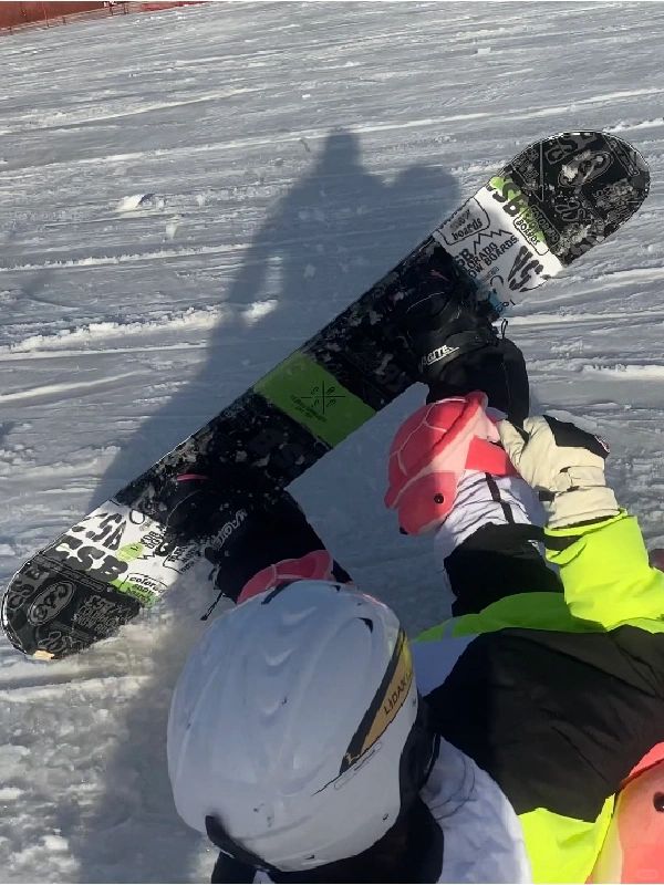 在西安滑雪教会我的那些事
照金滑雪场的四个小时，摔的20多跤，分享滑雪和人生很像