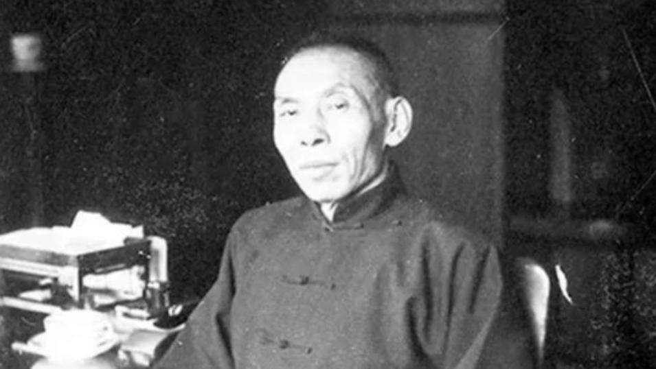 杜月笙三天花完两千大洋，黄金荣直言，以后上海滩是他的了