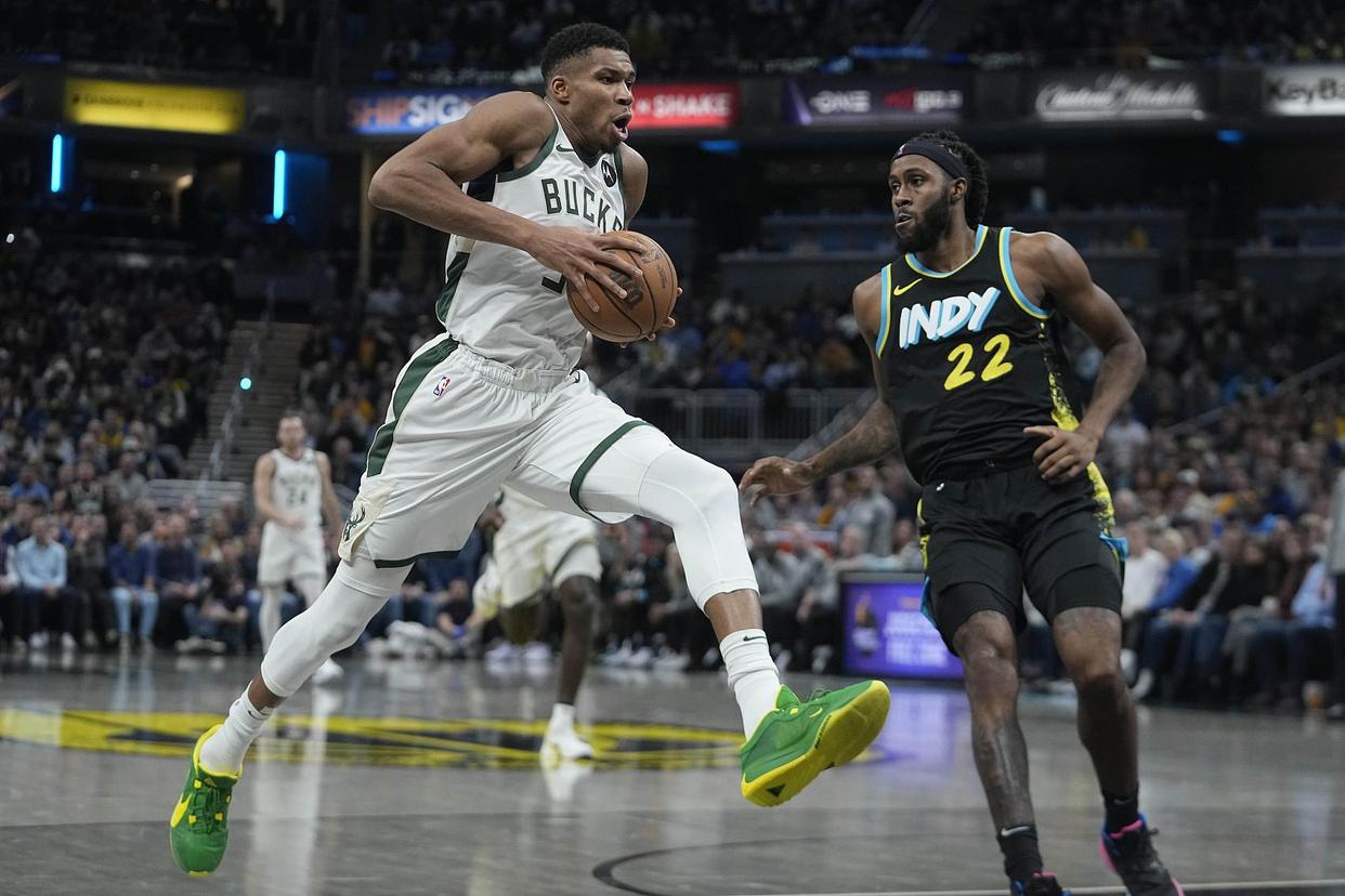 空砍50分！字母哥54+12，雄鹿不敌步行者
NBA常规赛，尽管字母哥砍下54分