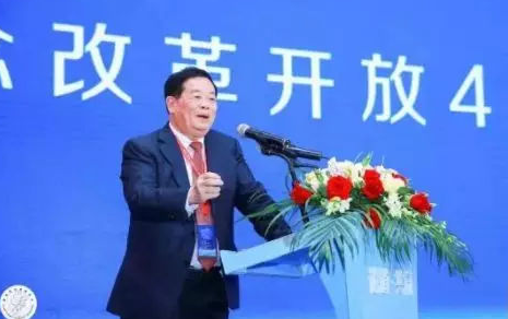 福耀科技大学目前仅投入了100亿，但曹德旺的战略眼光值得称道。从该校招收的博士来
