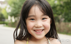 我是女孩，叫如娣，死在寒冬，倒在血泊中时，弟弟出生了...