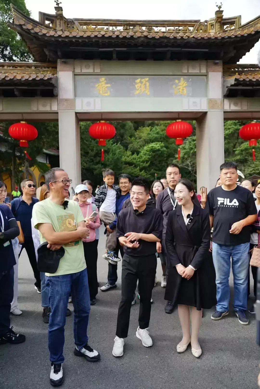 前几天东方甄选—看世界到江苏无锡、江阴，主播董宇辉感悟了一句话，听着很无奈、很不