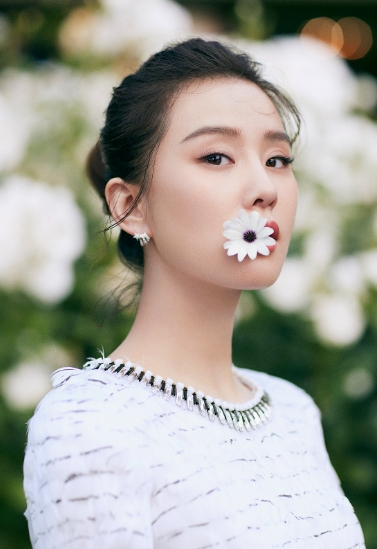 #刘诗诗 戏份#什么叫爱剧护剧？不是捂嘴在粉圈内部一亩三分地自娱自乐，而是身正不