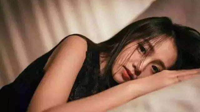 消失的嫌疑人：一家三口命丧屋内，唯一的幸存者竟是位被囚禁的少女