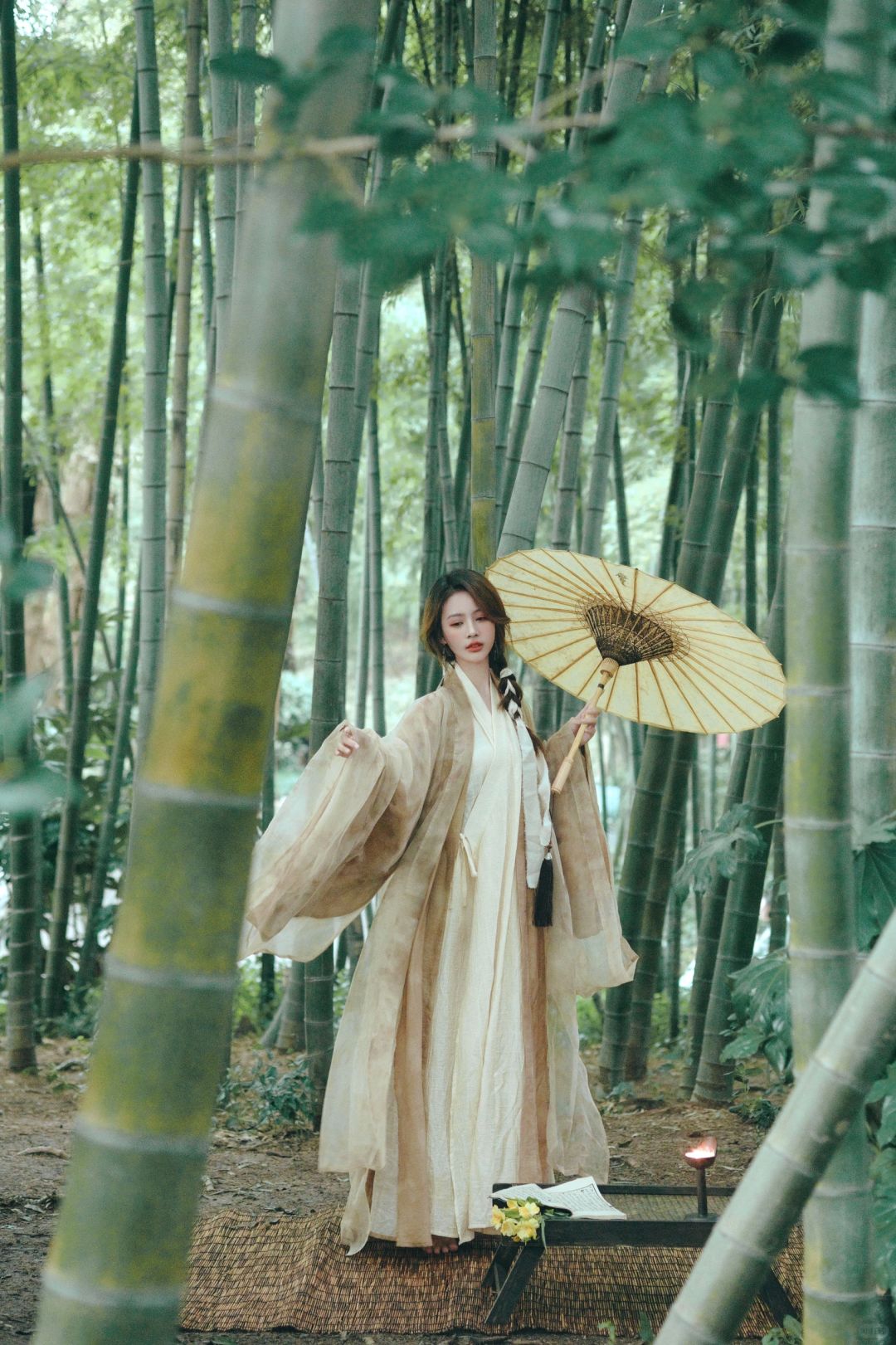 苏州汉服写真｜竹影入画来🎋
竹怜新雨后
山爱夕阳时
-
竹生于东园
偏向飞泉清