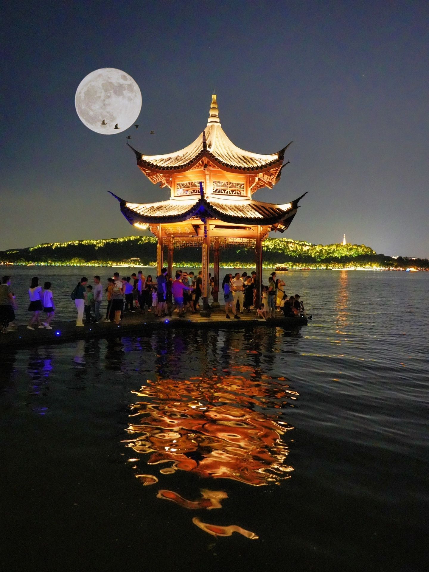 任何人来杭州，不夜游西湖我会伤心的