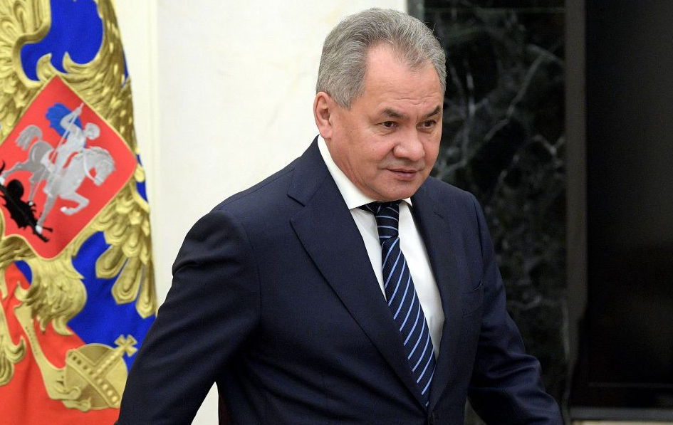 俄罗斯国防部长这一次也是深夜抵达北京。现在发现最近俄罗斯高层出行时间，基本上都选