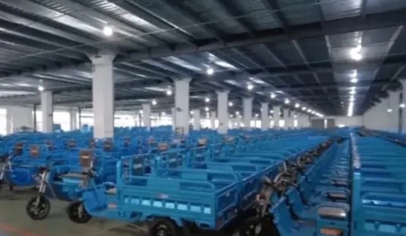 美国交警面对中国的电动三轮车：压力来了

中国制造的电动三轮车，俗称为“三蹦子”