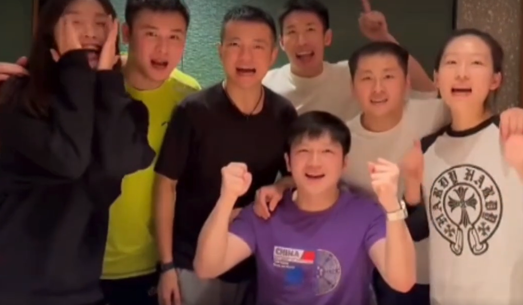 提前开香槟？樊振东连续不敌王楚钦，决赛拉胯，巴黎男单存疑
最近几届大赛，樊振东和