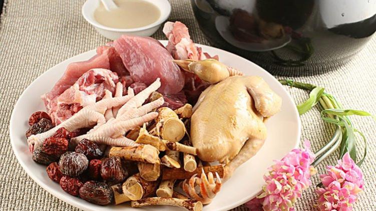 得了癌症，不能吃鸽子肉？提醒：3种“发物”真的要少吃