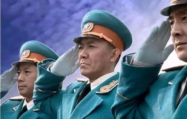 李云龙的军衔真的评低了吗？
元帅10人，大将10人，上将55人，中将175人，少