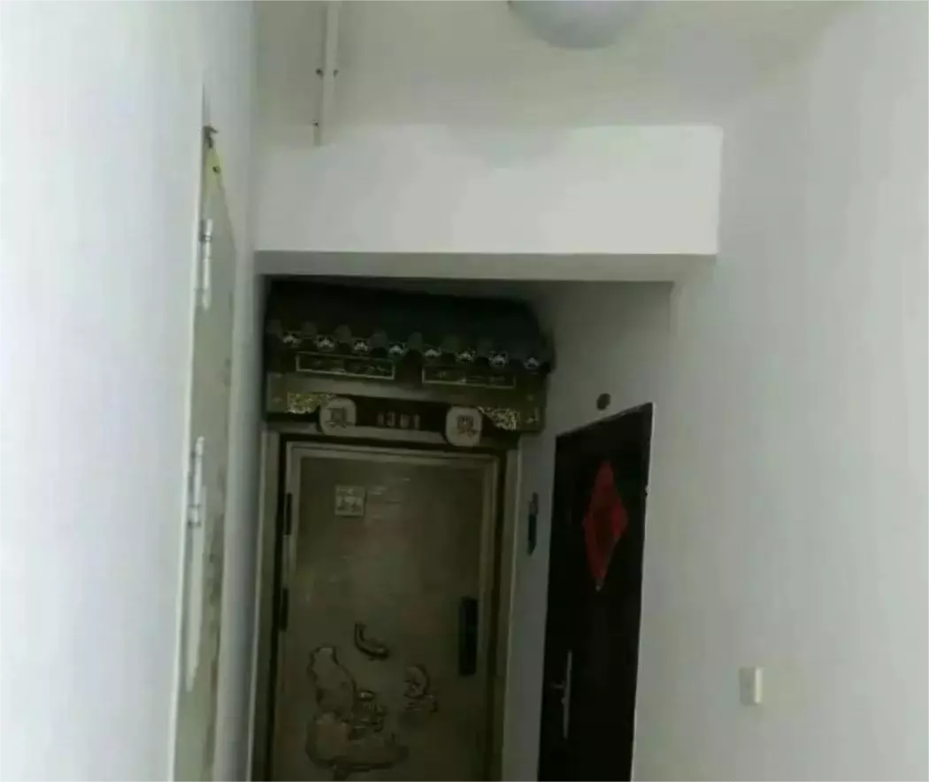 这样的邻居真是让人感到奇怪！