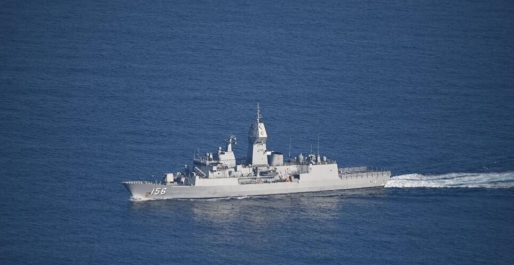 澳大利亚军舰在台海南海搞事后，我国恢复审查对澳贸易反制措施，商务部对外发布公告称