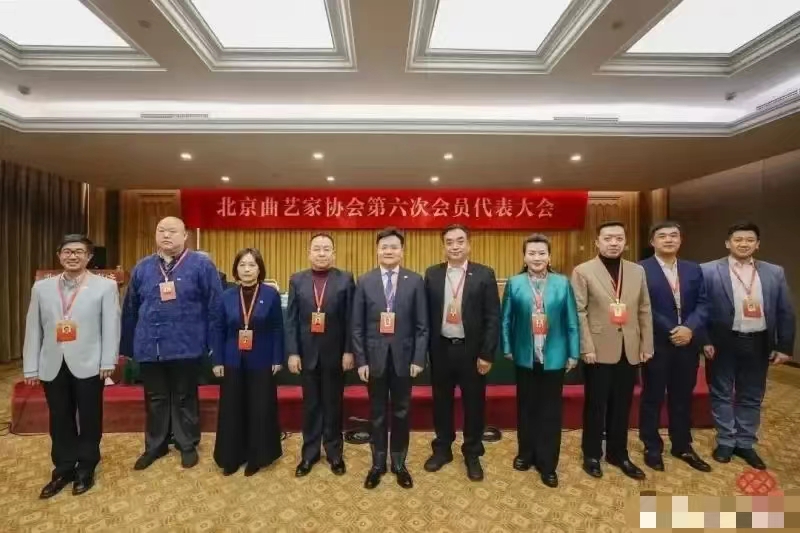 事实证明，李菁和王玥波离开德云社是对的。在北京曲协大会上，李菁和王玥波当选副主席