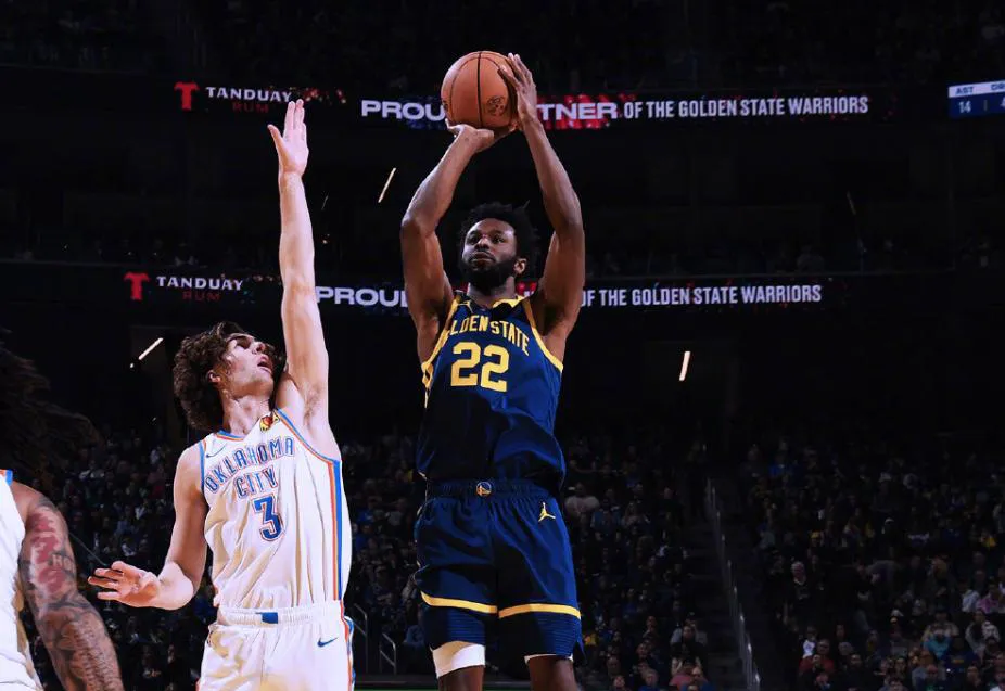 超值合同，勇士的二号球星回来了！
这两年，维金斯的风评真是起伏巨大。
刚来勇士，