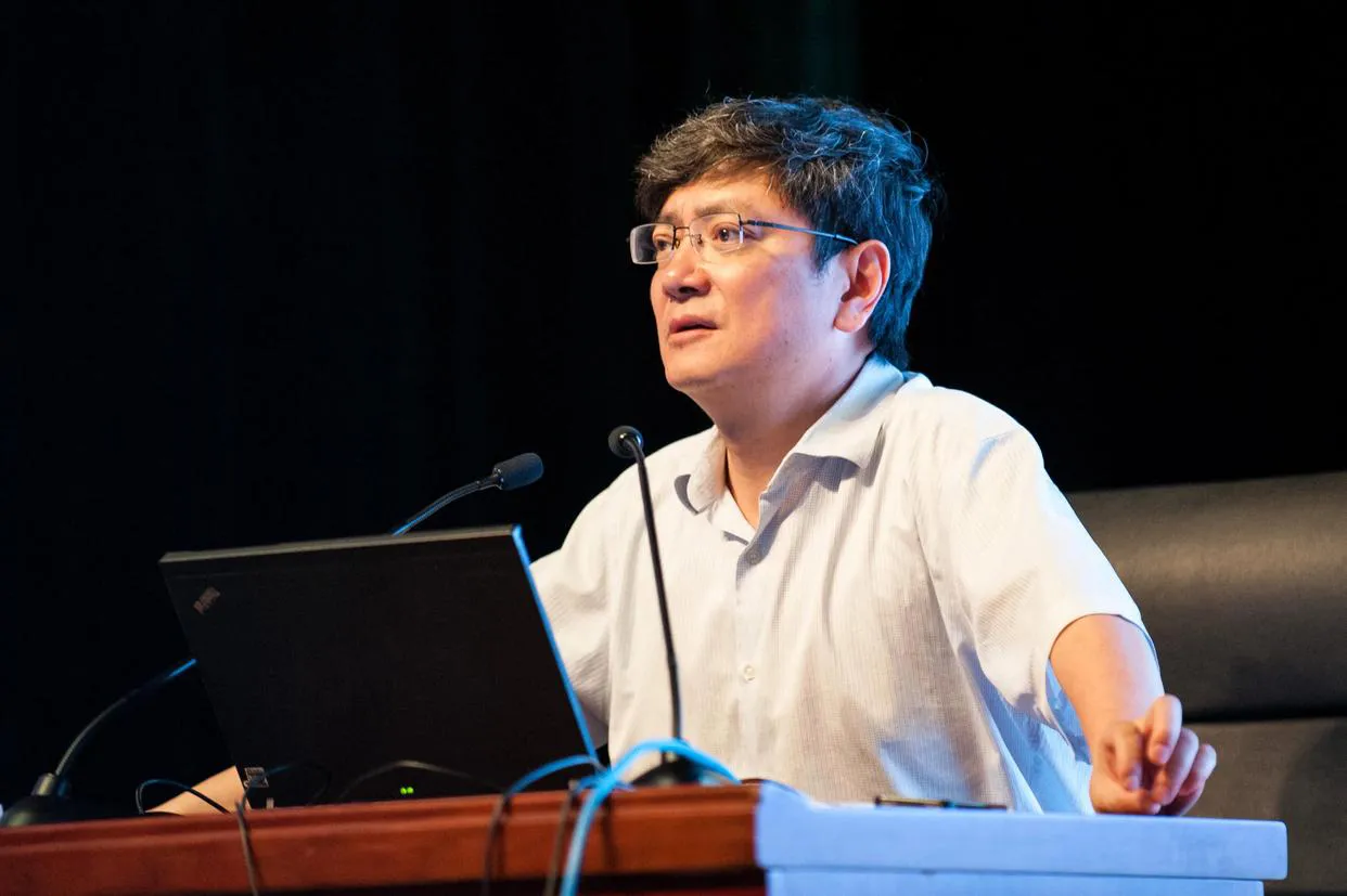 网红校长郑强教授“退休”，留下10句经典语录：1.不要说科学无国界，钱学森要回国