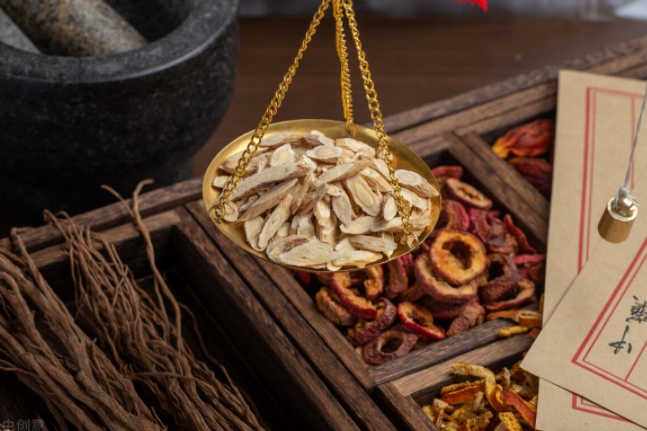 症越来越年轻化？提醒：4个原因，希望你一个都没有

1、胡乱饮食
癌症出现的危险