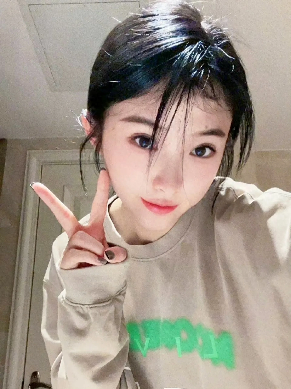 跨栏女神吴艳妮经纪人怒了，认为喷子是外国势力的马前卒（通俗的说就是走狗），她表示