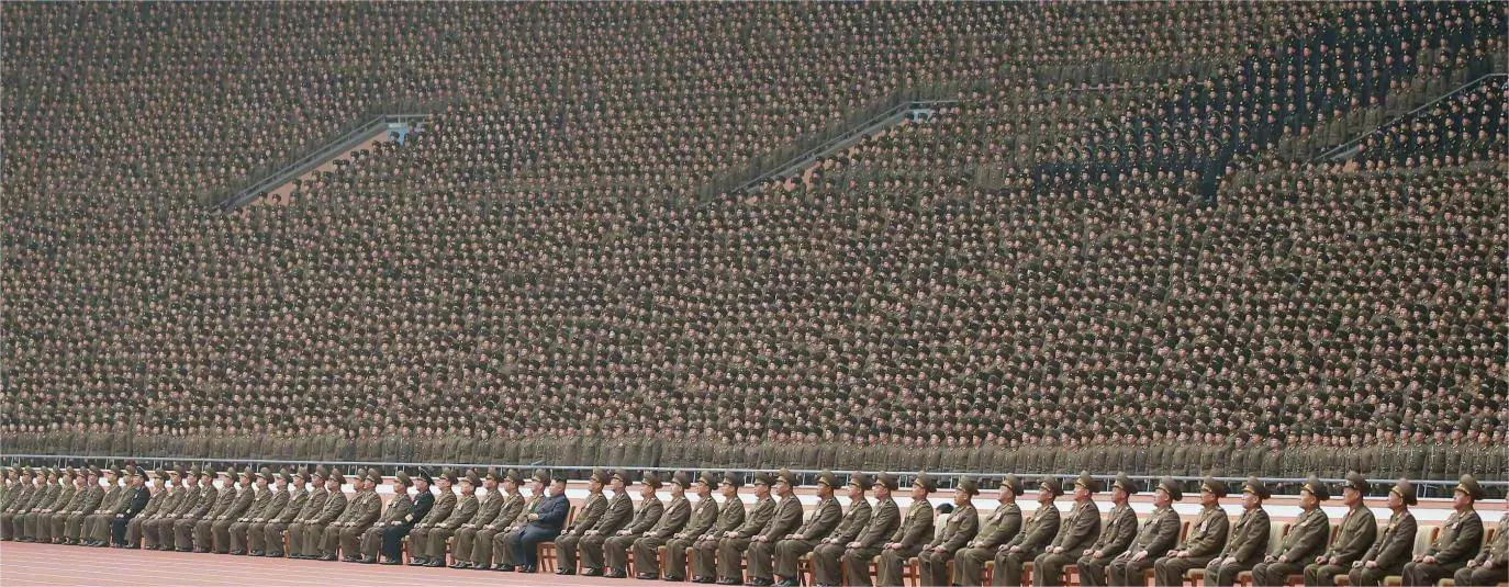 这张图可以申请人类史上大合影吉尼斯纪录。