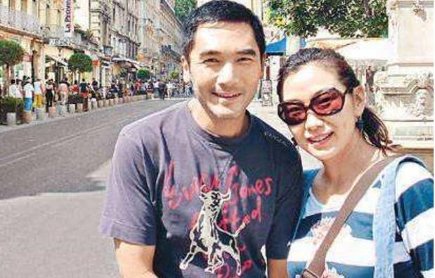 93港姐30年重聚，“最美黑帮大嫂”她的人生比电影还要传奇