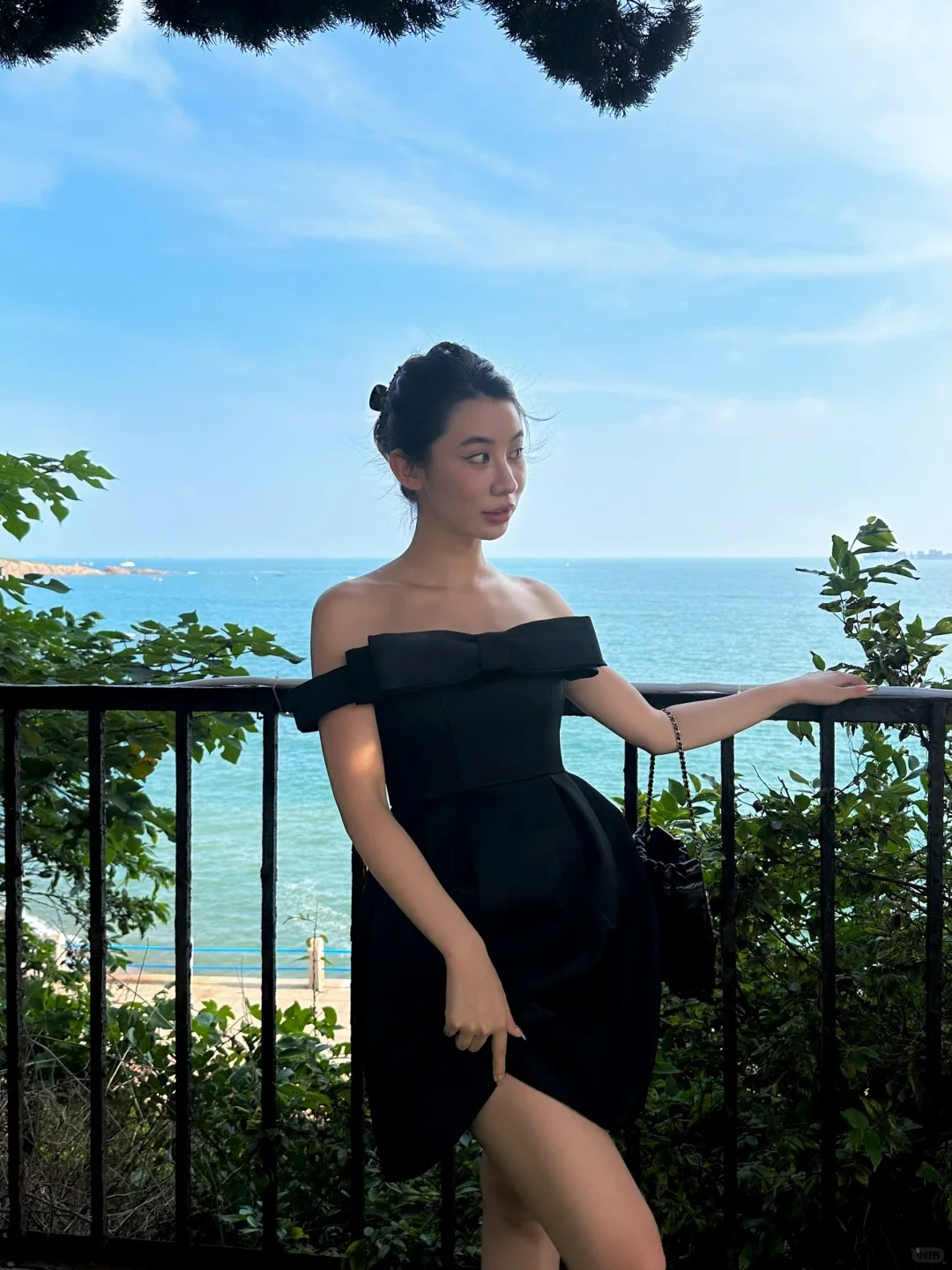 “开始期待8月的青岛”🌊
翻到了去年还没发的照片
又开始期待夏天的青岛了！
喜