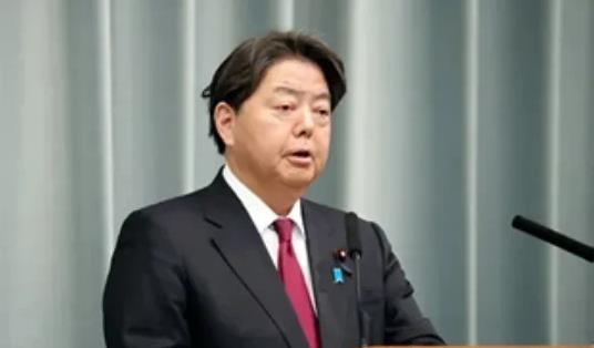 被捕“日本间谍”供认罪行画面被播出后，日本向白俄罗斯政府提出抗议。日本往白俄派间