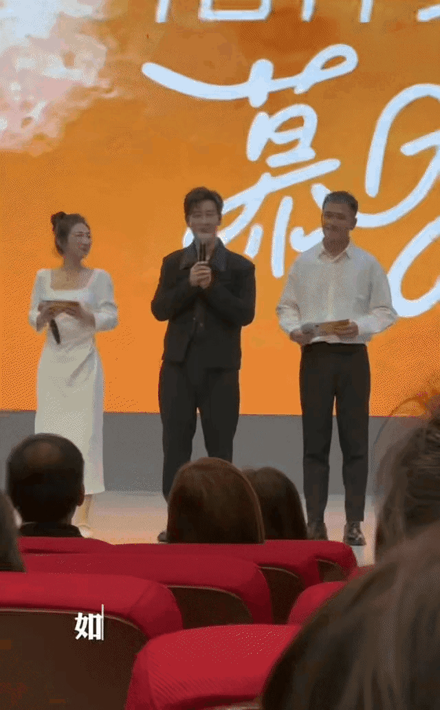 叶珂的假胸隆得比肚子还大,都垂到腰了,黄晓明要注意什么?(叶珂 整容)-第9张图片-九妖电影 叶珂的假胸隆得比肚子还大,都垂到腰了,黄晓明要注意什么?(叶珂 整容)-第9张图片-九妖电影
