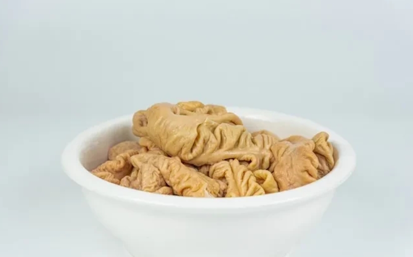 真是服了我老公了，前天买猪大肠，今天买了个大牛肚，回老家三天，天天瞎折腾，家里面