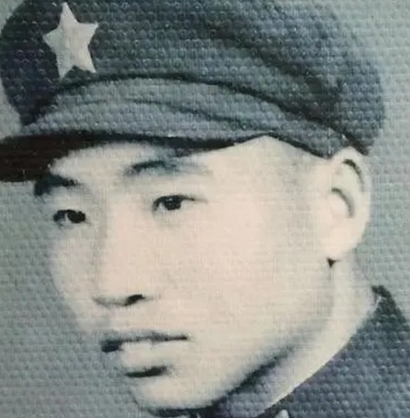 1984年，战士李陶雄中弹后抢救无效，壮烈牺牲。谁知，遗体送往后方安葬时，莫名从